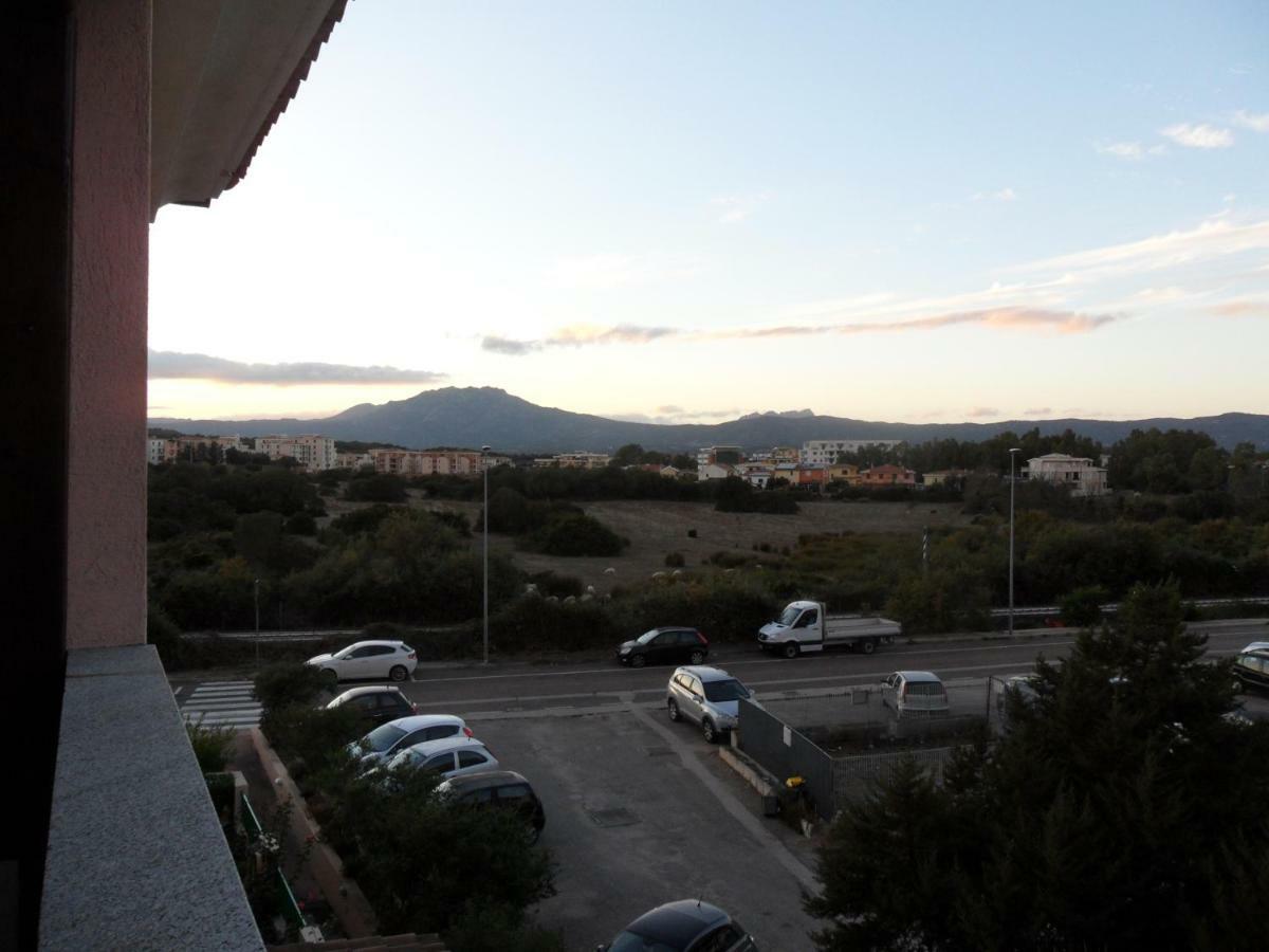 B&B A Casa Di Monica Olbia Exterior foto